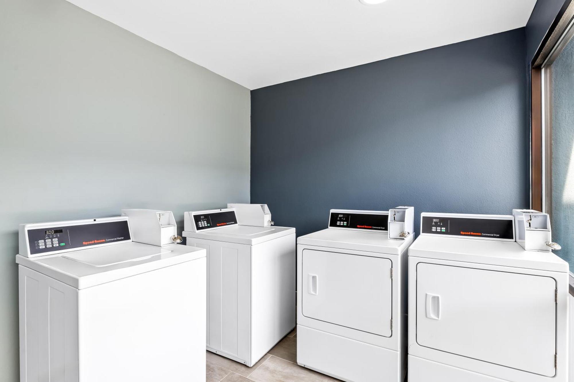 Mainstay Suites Prince George - Fort Gregg Bagian luar foto